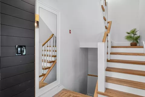Entry Way - 3 Crane St, Danvers, MA 01923 photo 3 of 4