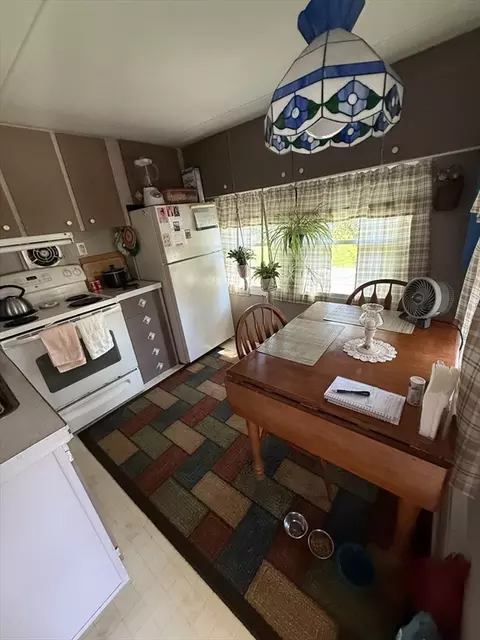 23 Crescent St, Ware, MA 01082 photo 12