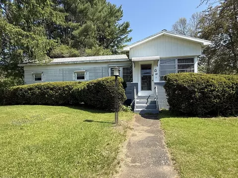 23 Crescent St, Ware, MA 01082 photo 2