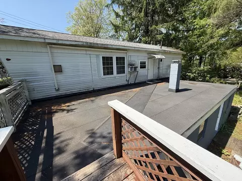 23 Crescent St, Ware, MA 01082 photo 6