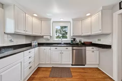 11 Ship St, Hingham, MA 02043 photo 15