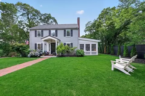 11 Ship St, Hingham, MA 02043 photo 2