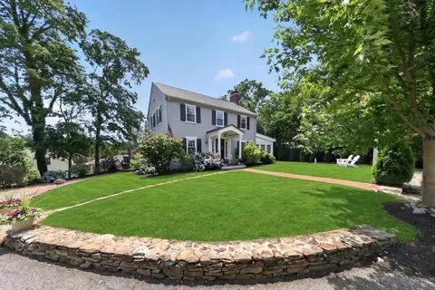 11 Ship St, Hingham, MA 02043 photo 3