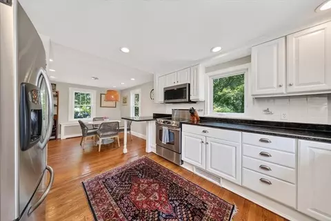 11 Ship St, Hingham, MA 02043 photo 14