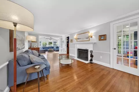 11 Ship St, Hingham, MA 02043 photo 6