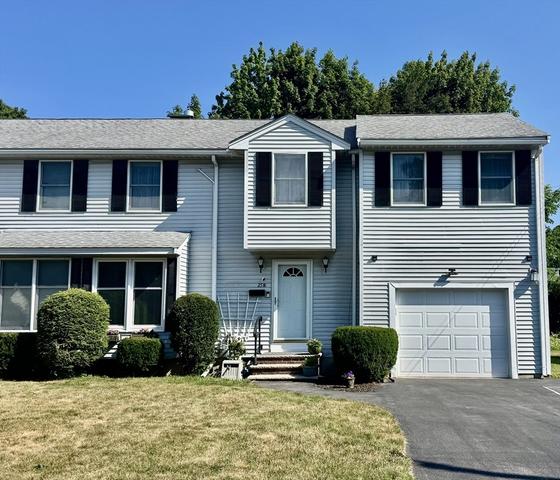 25 Bay State Rd #B, North Andover, MA 01845