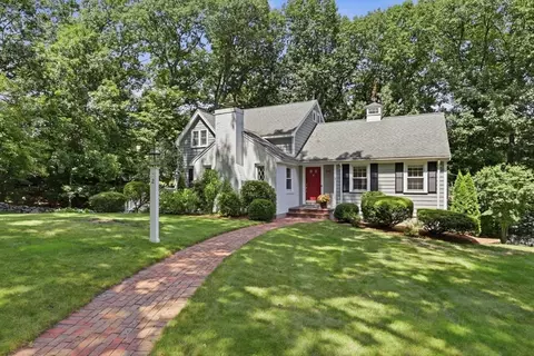 2 Olde Lyme Rd, Winchester, MA 01890