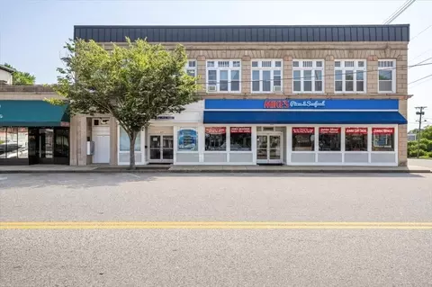 315-321 Union St, Rockland, MA 02370