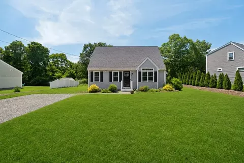 140 Broken Bow Ln, Teaticket, MA 02536