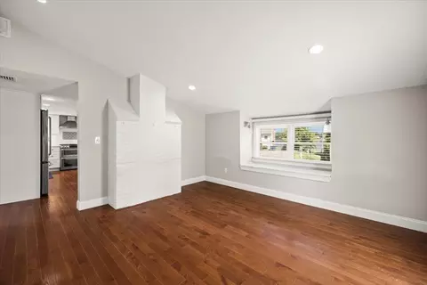 Living - 62 Pleasant Cir, Canton, MA 02021 photo 2 of 5