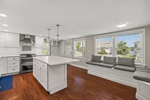 Kitchen - 62 Pleasant Cir, Canton, MA 02021 photo 4 of 6