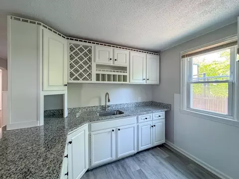 4 Wolfe St, Chicopee, MA 01020 photo 11