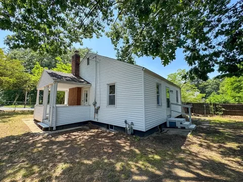 4 Wolfe St, Chicopee, MA 01020 photo 23