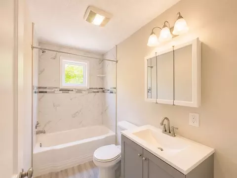 4 Wolfe St, Chicopee, MA 01020 photo 17