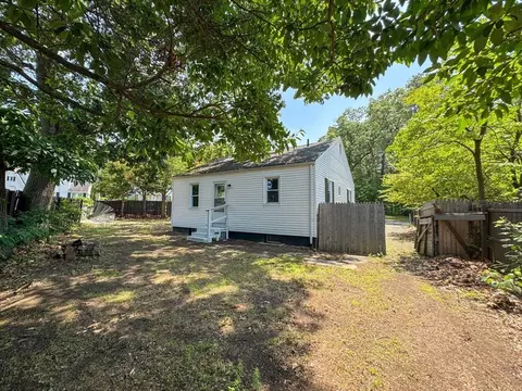 4 Wolfe St, Chicopee, MA 01020 photo 24