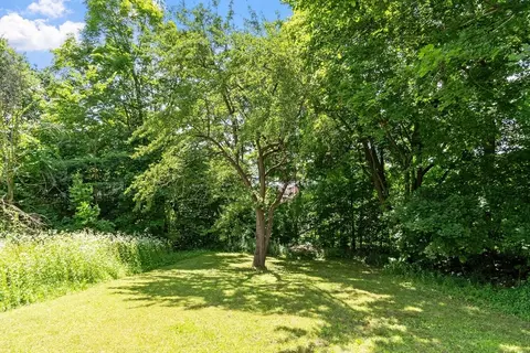Exterior - 205 Pine St, Gardner, MA 01440 photo 5 of 7
