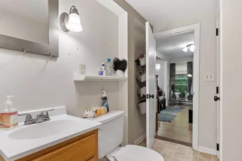 Bath - 205 Pine St, Gardner, MA 01440 photo 4 of 4