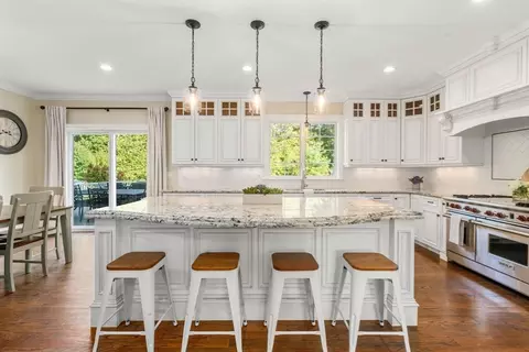 175 Schoolmasters Ln, Dedham, MA 02026 photo 6