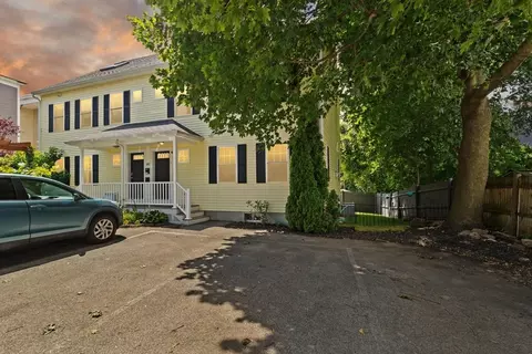 142 Bridge St #1, Salem, MA 01970