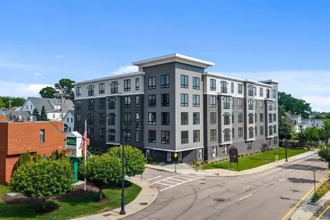 66 Mcgrath Hwy #403, Quincy, MA 02169