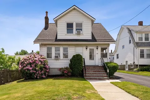 101 Bayfield Rd S, Quincy, MA 02171