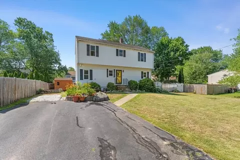 42 Dewey Ave, Brockton, MA 02301