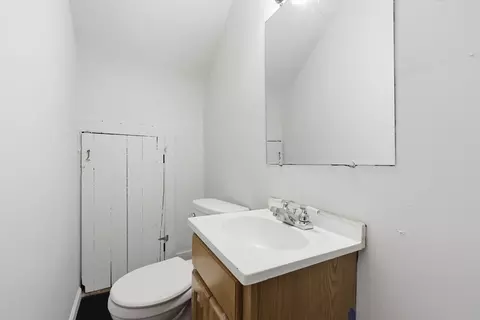 70 Milton St, Springfield, MA 01151 photo 31