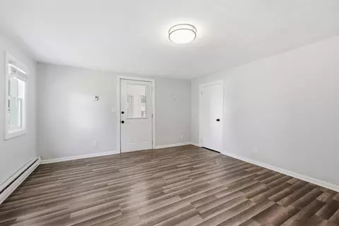 70 Milton St, Springfield, MA 01151 photo 11