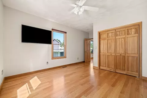 31 Bates St, Danvers, MA 01923 photo 9