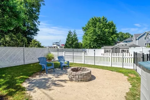 31 Bates St, Danvers, MA 01923 photo 27