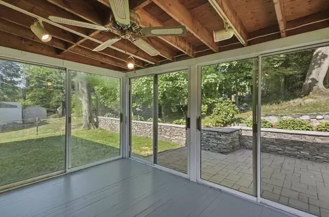 31 Eastern Ave, Woburn, MA 01801 photo 15