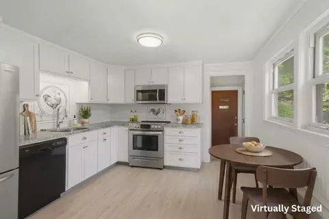 31 Eastern Ave, Woburn, MA 01801 photo 10