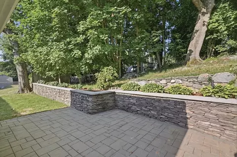 31 Eastern Ave, Woburn, MA 01801 photo 8