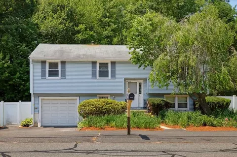 179 Fox Hill Rd, Burlington, MA 01803
