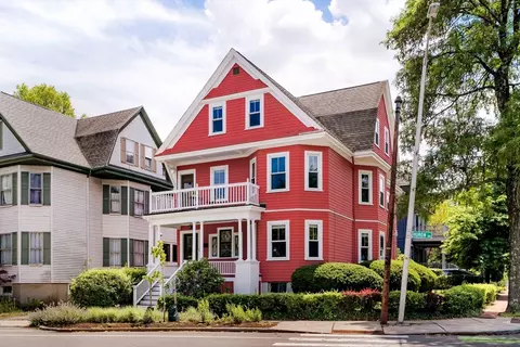 328 Huron Ave, Cambridge, MA 02138
