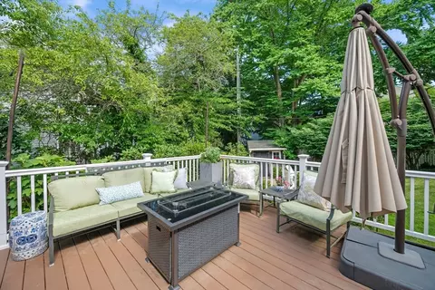 Exterior - 30 Longview Dr, Marblehead, MA 01945 photo 5 of 8