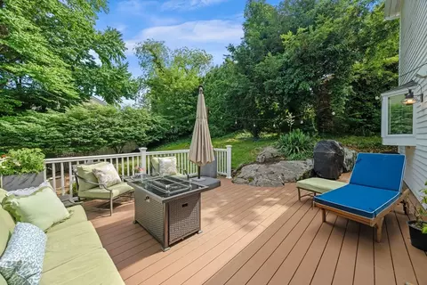 Exterior - 30 Longview Dr, Marblehead, MA 01945 photo 4 of 8