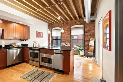 111 Beach St #3B, Boston, MA 02111