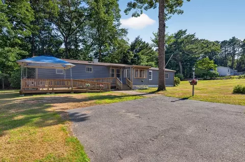 3 Haskell Cir, Lakeville, MA 02347
