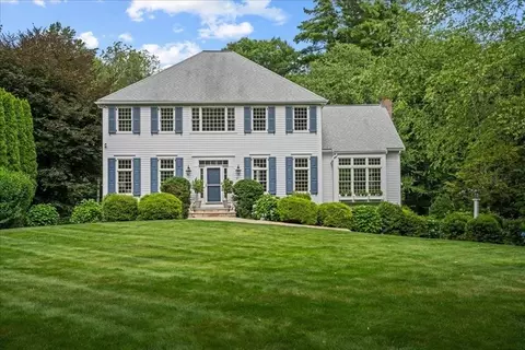 39 Darlene Dr, Southborough, MA 01772