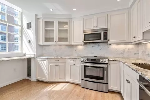 106 Thirteenth #316, Boston, MA 02129