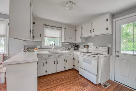58 Summit Ave, Sharon, MA 02067 photo 5