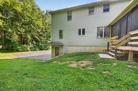 Exterior - 8 Marks Way, Sutton, MA 01590 photo 6 of 8