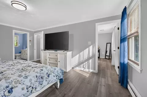 Bedroom - 8 Marks Way, Sutton, MA 01590 photo 4 of 6