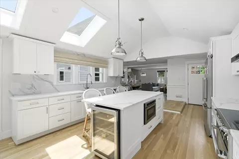 19 Planters Field Ln, Hingham, MA 02043 photo 3