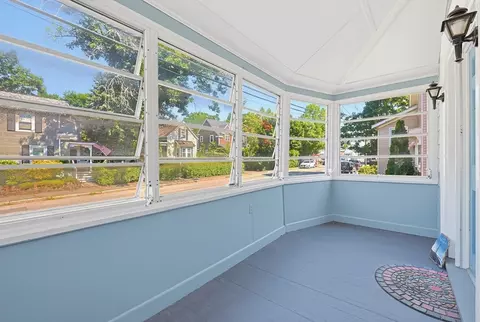 Exterior - 210 Pleasant St, Marblehead, MA 01945 photo 7 of 14