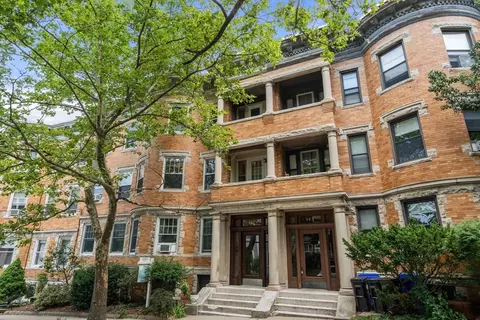 147 Fuller St #2, Brookline, MA 02446