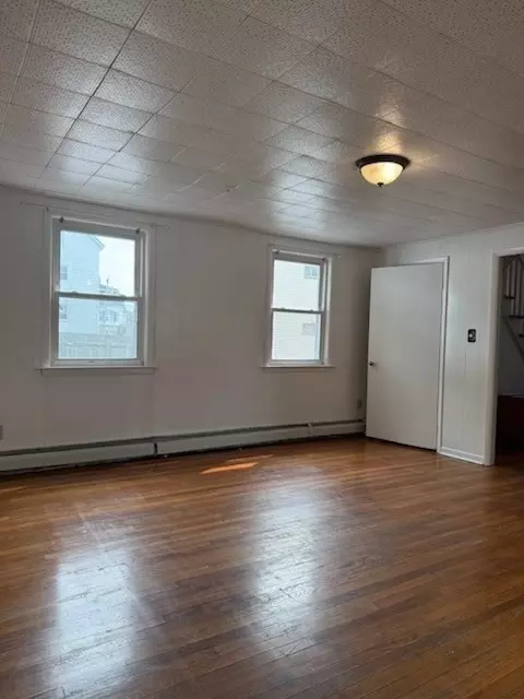 Living - 58 Forest St, Fall River, MA 02721 photo 4 of 5