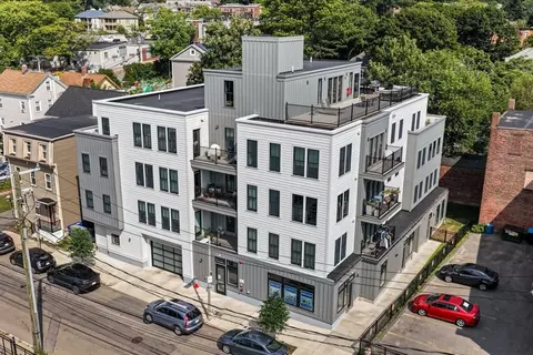 120 Brookside Ave #301, Boston, MA 02130