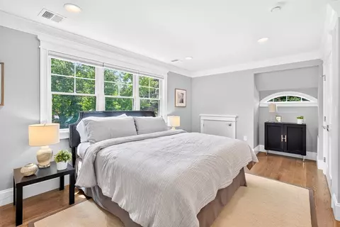 Bedroom - 101 Sumner Rd #1, Brookline, MA 02445 photo 5 of 5